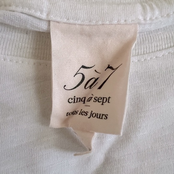 Cinq à Sept White Long Sleeve with pinstripe ruffle details, Size Small - Picture 4 of 4